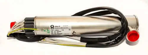 Heizelement von Daikin mit rotem Anschluss und mehreren Kabeln. Metallgehäuse, geeignet für monoblockähnliche Anwendungen.